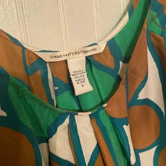 Diane Von Furstenberg “alcamo” silk flutter blouse - Picture 4 of 5